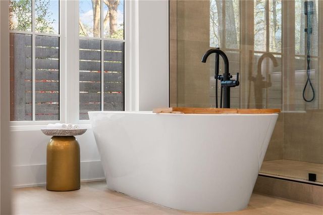 185 Pebble Trail, Alpharetta, GA 30009