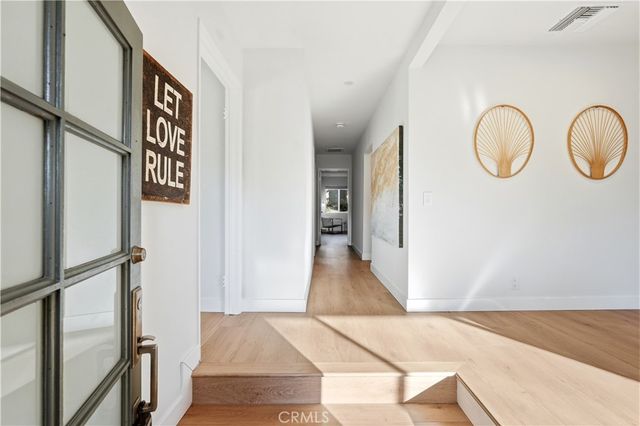 1406 Manzanita, Los Angeles, CA 90027