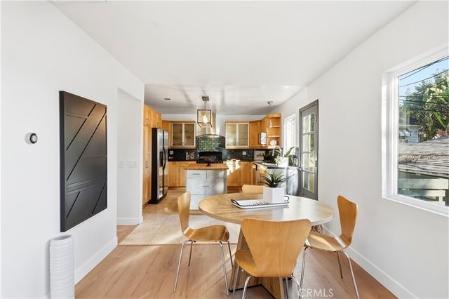 1406 Manzanita, Los Angeles, CA 90027