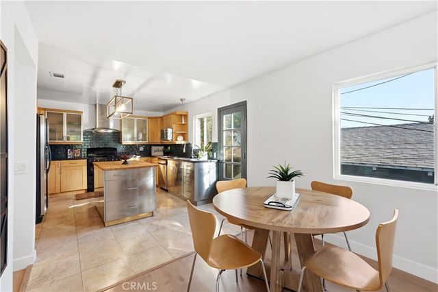 1406 Manzanita, Los Angeles, CA 90027