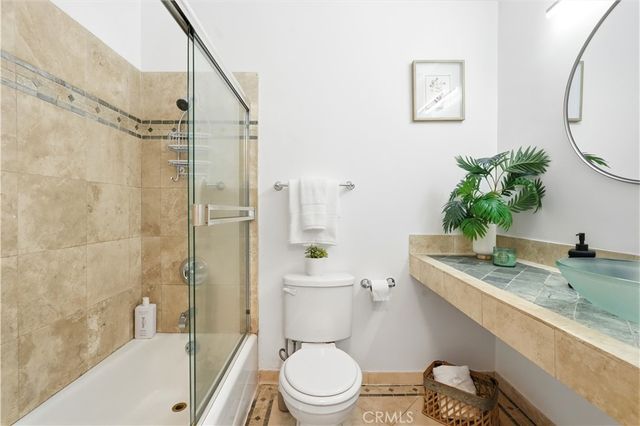 1406 Manzanita, Los Angeles, CA 90027