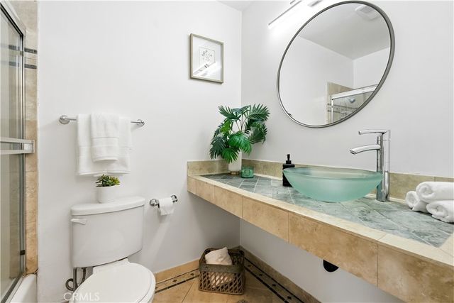 1406 Manzanita, Los Angeles, CA 90027