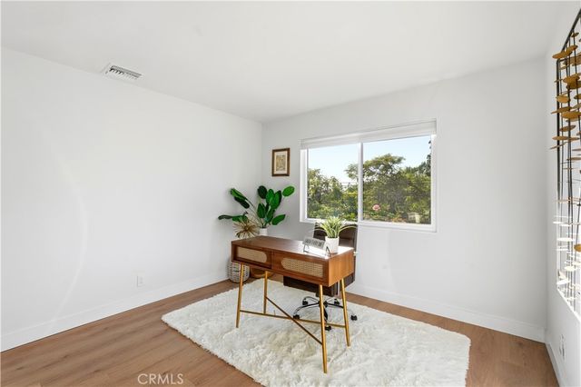 1406 Manzanita, Los Angeles, CA 90027