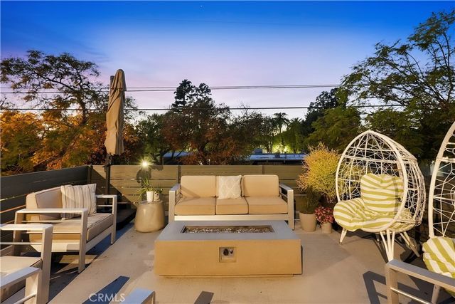 1406 Manzanita, Los Angeles, CA 90027