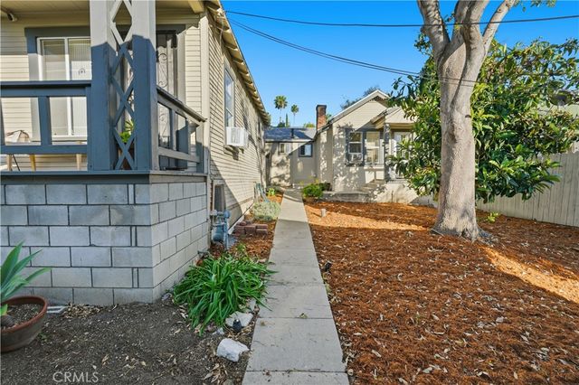 1406 Manzanita, Los Angeles, CA 90027