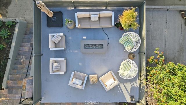 1406 Manzanita, Los Angeles, CA 90027