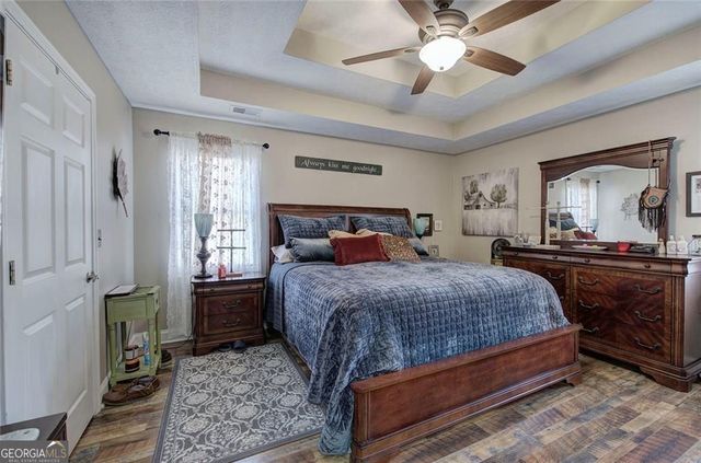 92 Morgan Drive, Adairsville, GA 30103