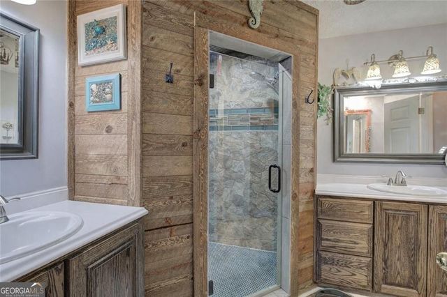 92 Morgan Drive, Adairsville, GA 30103