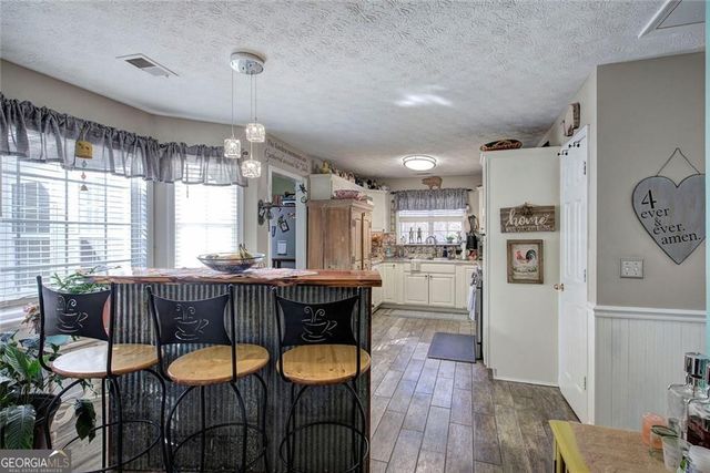 92 Morgan Drive, Adairsville, GA 30103