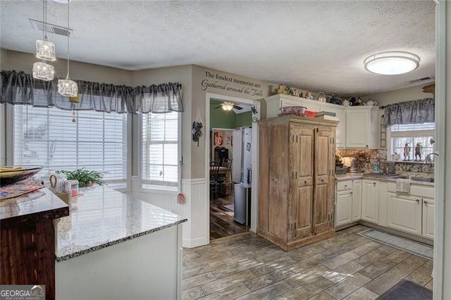 92 Morgan Drive, Adairsville, GA 30103