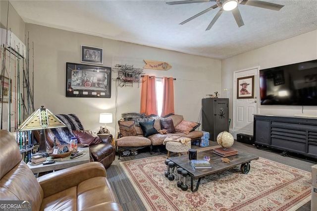 92 Morgan Drive, Adairsville, GA 30103