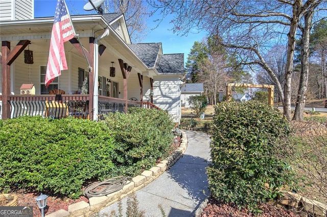 92 Morgan Drive, Adairsville, GA 30103