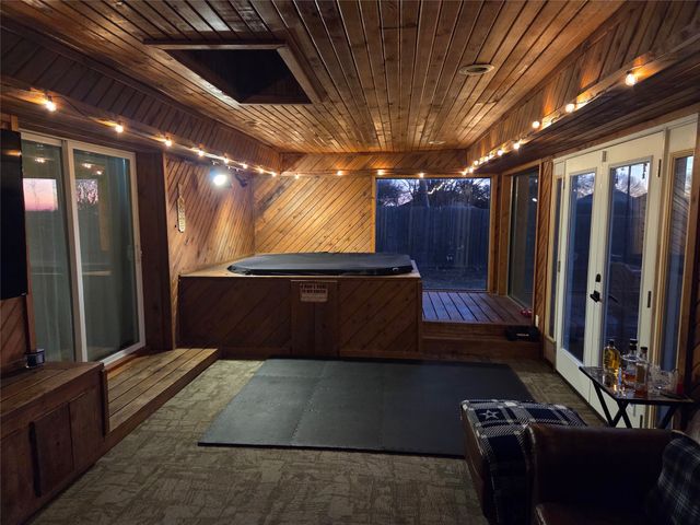 1116 Southwood Drive, Desoto, TX 75115