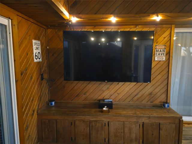 1116 Southwood Drive, Desoto, TX 75115