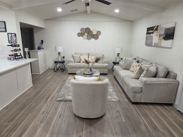 1116 Southwood Drive, Desoto, TX 75115