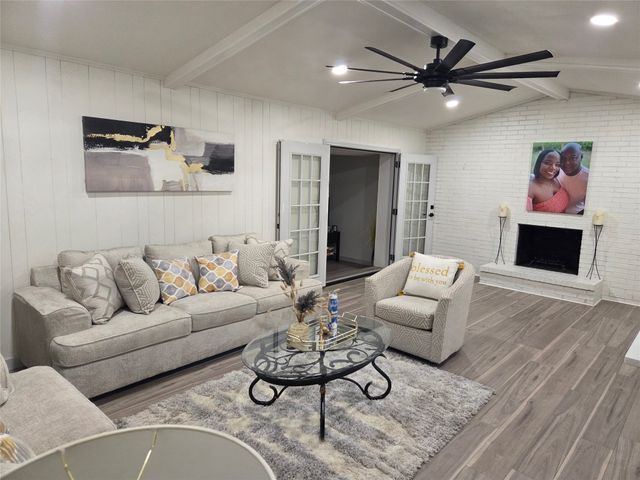 1116 Southwood Drive, Desoto, TX 75115