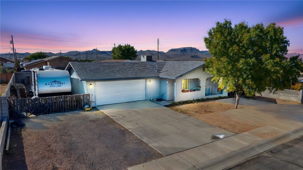 3337 N Lomalai Street, Kingman, AZ 86401