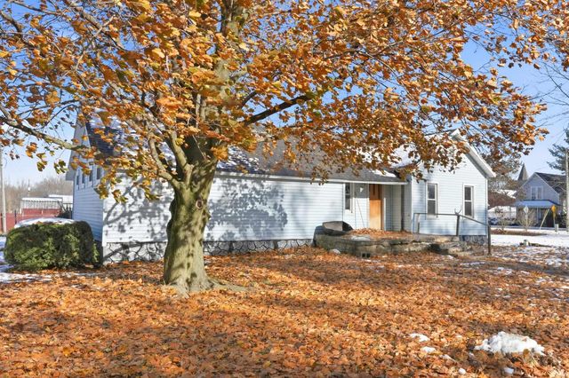 8975 N COSPERVILLE Road, Wawaka, IN 46794