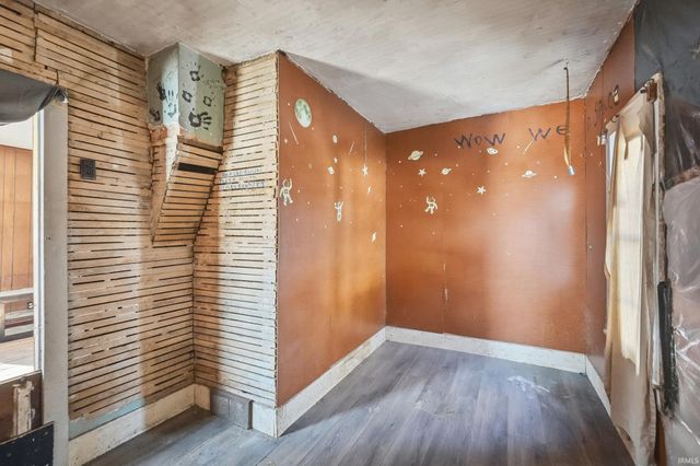 8975 N COSPERVILLE Road, Wawaka, IN 46794