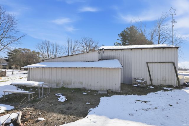 8975 N COSPERVILLE Road, Wawaka, IN 46794