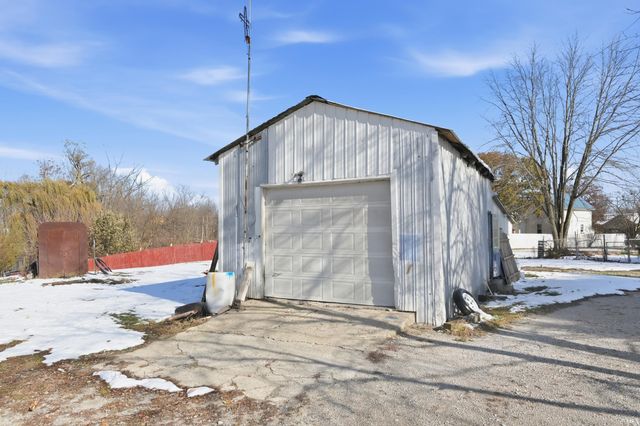 8975 N COSPERVILLE Road, Wawaka, IN 46794