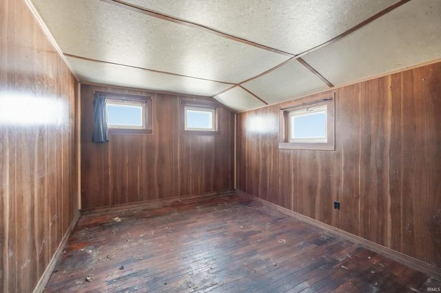 8975 N COSPERVILLE Road, Wawaka, IN 46794