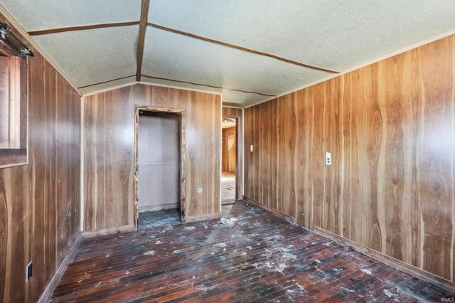 8975 N COSPERVILLE Road, Wawaka, IN 46794