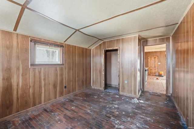 8975 N COSPERVILLE Road, Wawaka, IN 46794