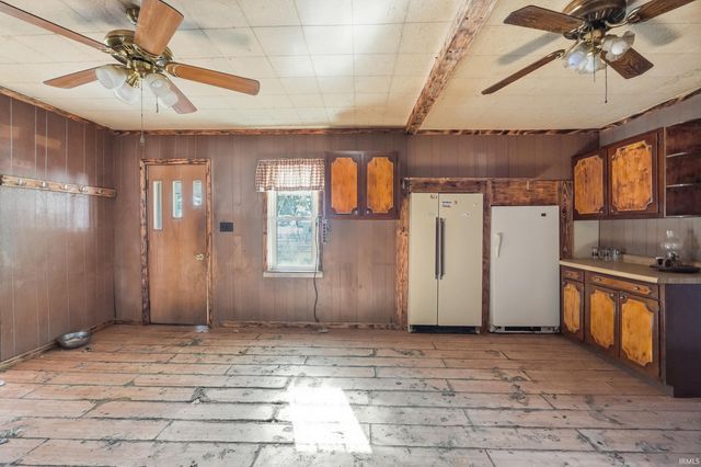 8975 N COSPERVILLE Road, Wawaka, IN 46794