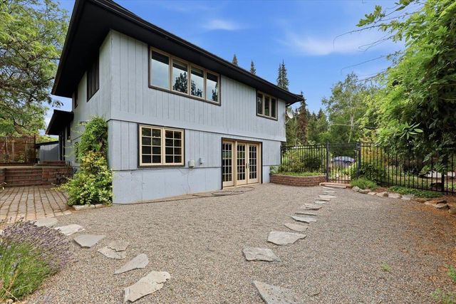 6510 S South Meadows Rd, Spokane, WA 99223