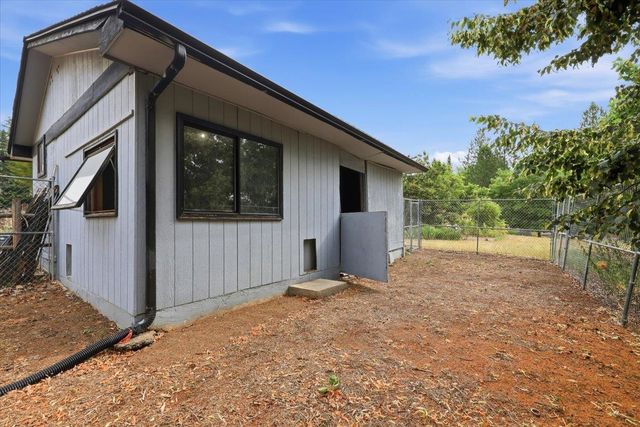6510 S South Meadows Rd, Spokane, WA 99223
