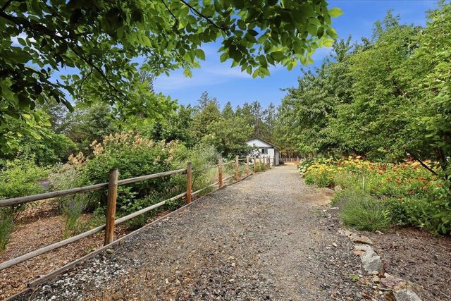 6510 S South Meadows Rd, Spokane, WA 99223