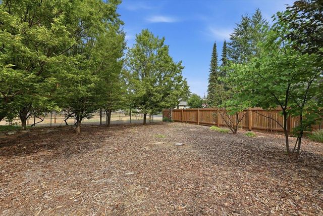 6510 S South Meadows Rd, Spokane, WA 99223
