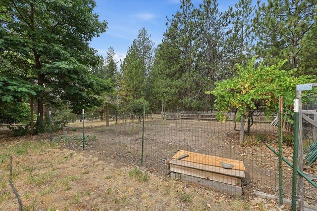 6510 S South Meadows Rd, Spokane, WA 99223