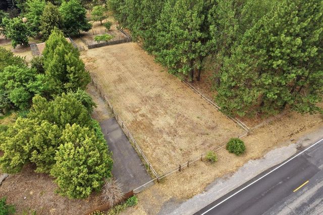 6510 S South Meadows Rd, Spokane, WA 99223