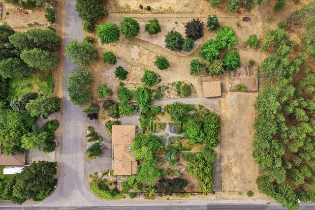 6510 S South Meadows Rd, Spokane, WA 99223