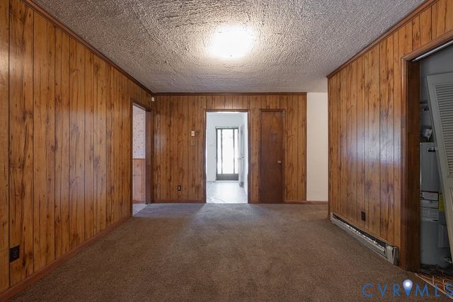 324 Lakewood Dr, Petersburg, VA 23805