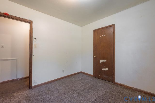 324 Lakewood Dr, Petersburg, VA 23805