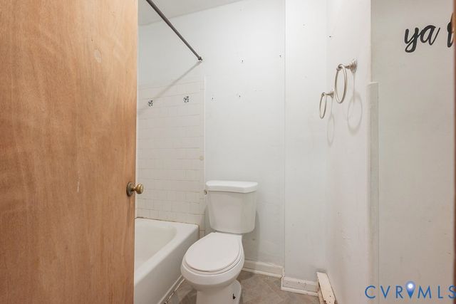 324 Lakewood Dr, Petersburg, VA 23805