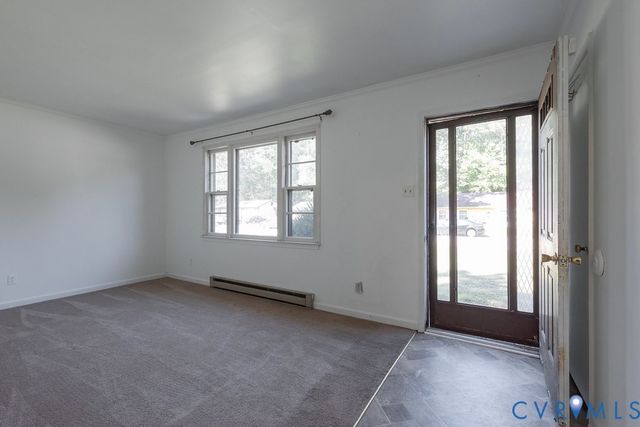 324 Lakewood Dr, Petersburg, VA 23805