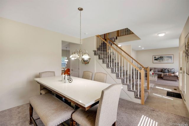 7 Pondview Circle, Shirley, NY 11967