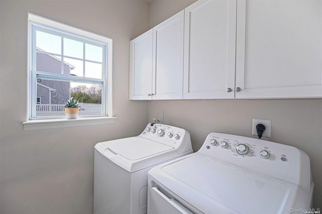 7 Pondview Circle, Shirley, NY 11967