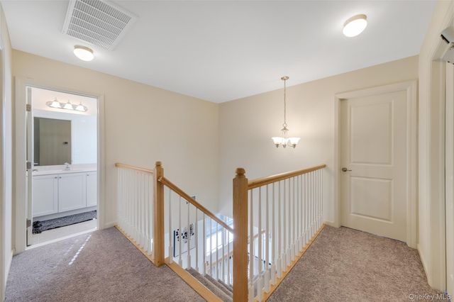 7 Pondview Circle, Shirley, NY 11967