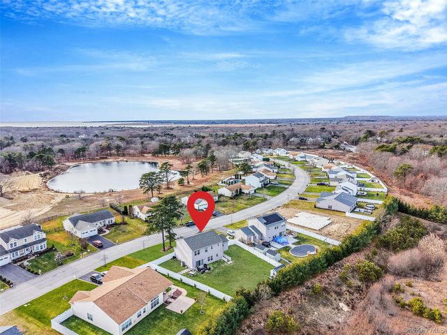 7 Pondview Circle, Shirley, NY 11967