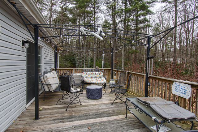 162 Mountain Laurel WAY NE, Check, VA 24072