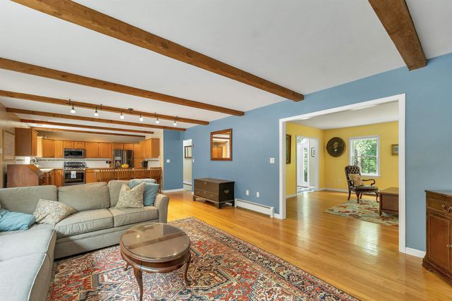 11 Longview Drive, Bow, NH 03304