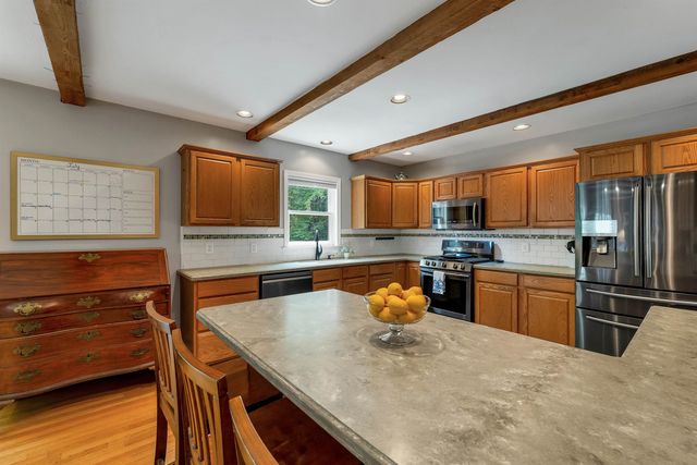 11 Longview Drive, Bow, NH 03304
