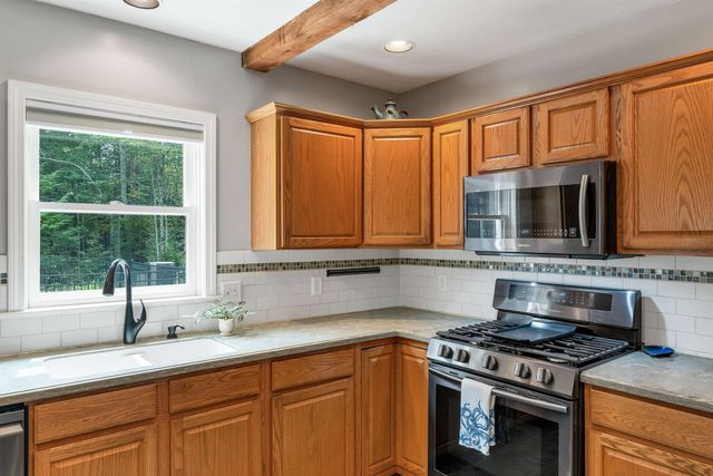 11 Longview Drive, Bow, NH 03304