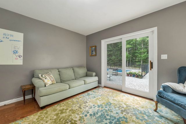 11 Longview Drive, Bow, NH 03304
