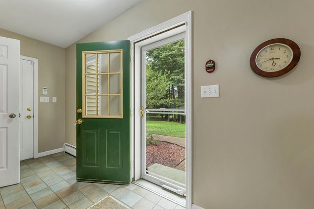 11 Longview Drive, Bow, NH 03304